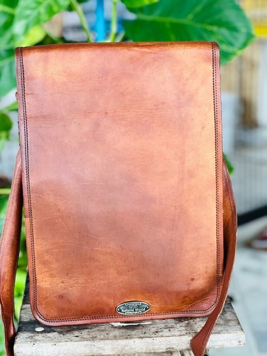Village leder messenger echt - village,
